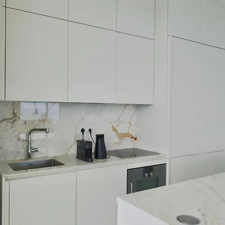 Resort 2 Bed With Sea Views In Trilogy, Seafront