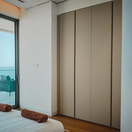 2 Bed With Sea Views In Trilogy, Seafront