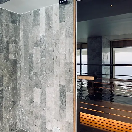 2 Bed With Sea Views In Trilogy, Seafront 리조트