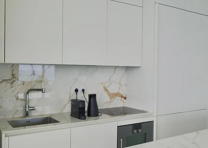 Rezort 2 Bed With Sea Views In Trilogy, Seafront