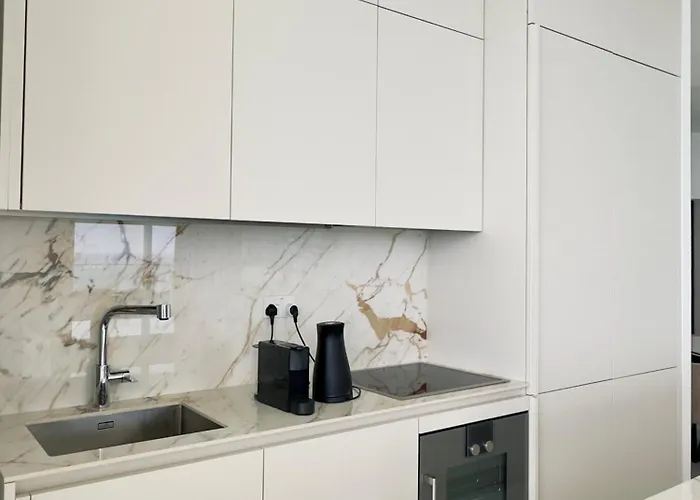 Rezort 2 Bed With Sea Views In Trilogy, Seafront