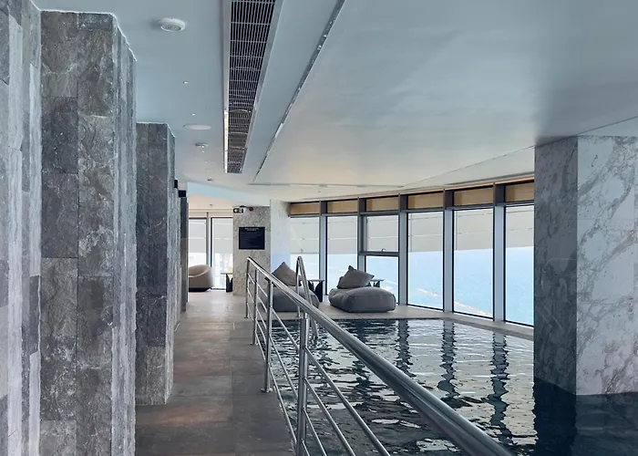 Rezort 2 Bed With Sea Views In Trilogy, Seafront