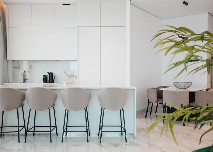 Resort 2 Bed With Sea Views In Trilogy, Seafront