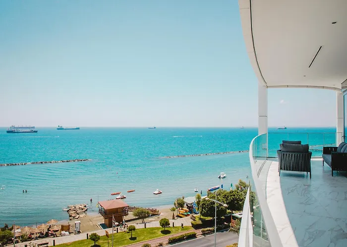 2 Bed With Sea Views In Trilogy, Seafront *