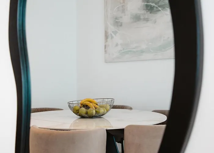 Rezort 2 Bed With Sea Views In Trilogy, Seafront *