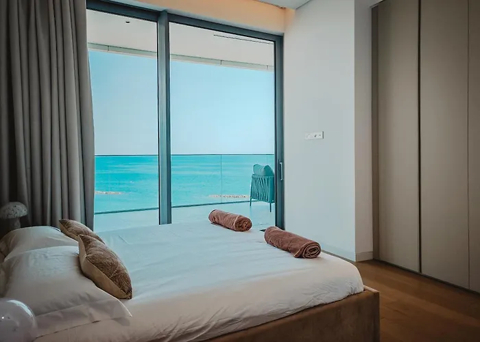 2 Bed With Sea Views In Trilogy, Seafront Rezort