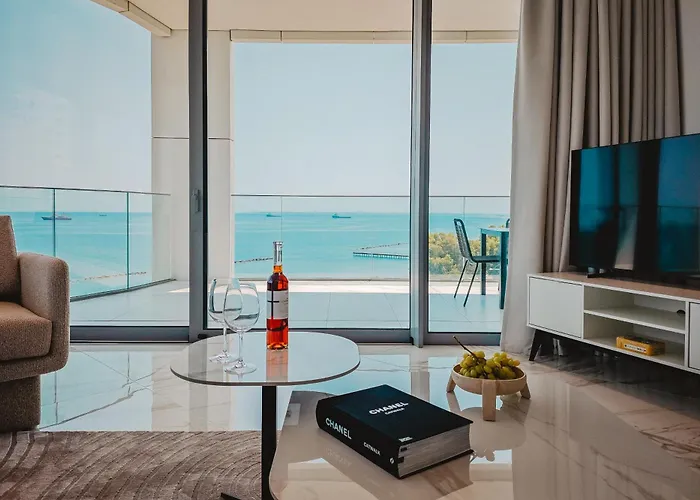 Rezort 2 Bed With Sea Views In Trilogy, Seafront *