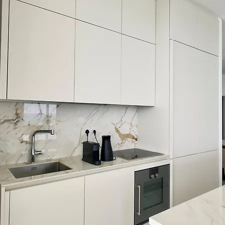 אתר נופש 2 Bed With Sea Views In Trilogy, Seafront