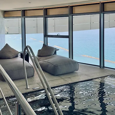 אתר נופש 2 Bed With Sea Views In Trilogy, Seafront לימסול