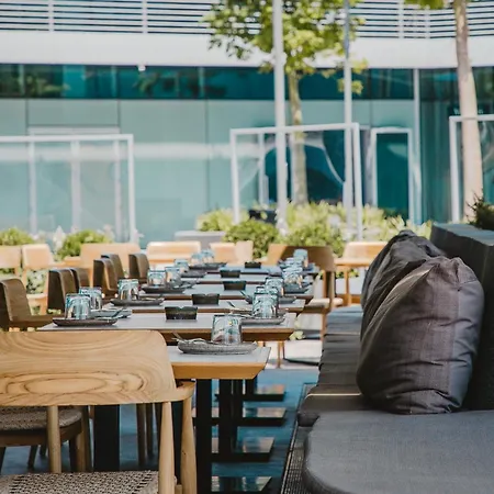 2 Bed With Sea Views In Trilogy, Seafront