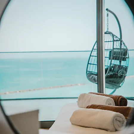 2 Bed With Sea Views In Trilogy, Seafront *